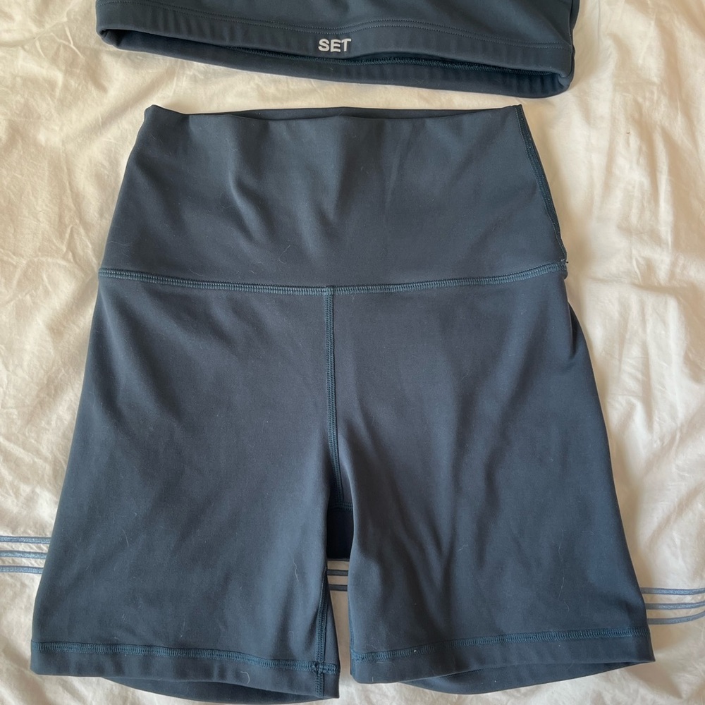 Set Active Bottoms